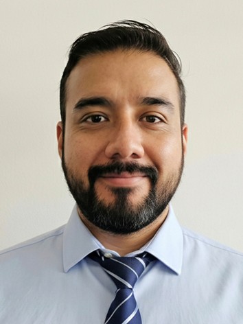 Dr. Martin Velazquez-Riza